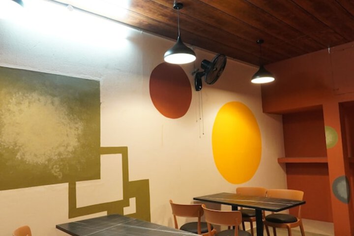 Dining 58 of 63