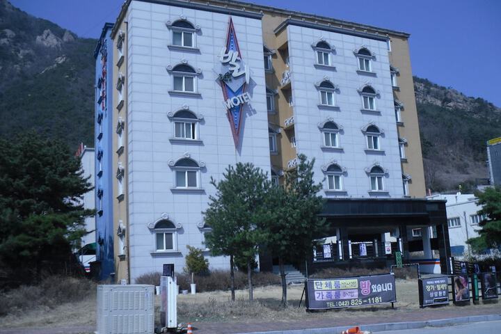 Hotel 35 of 39