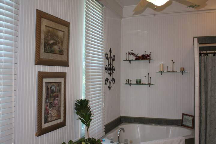 Room 35 of 52