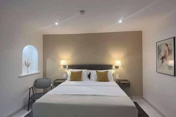 Room 3 of 69
