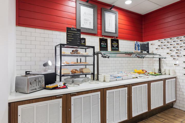 Breakfast/Coffee Service 79 of 121