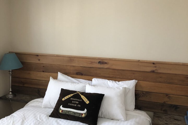 Room 3 of 16