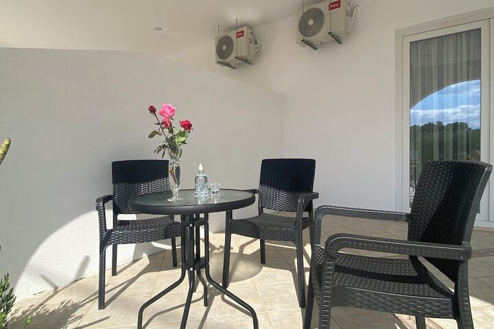 Terrace/Patio 73 of 77