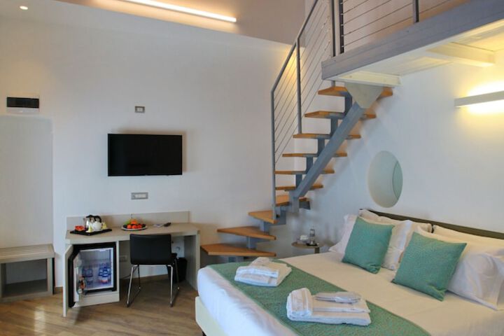 Room 21 of 64