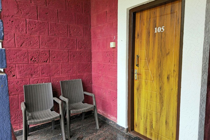 Room 5 of 34