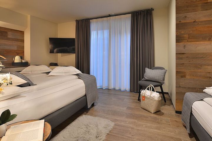 Room 62 of 162