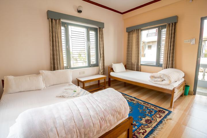 Room 3 of 47