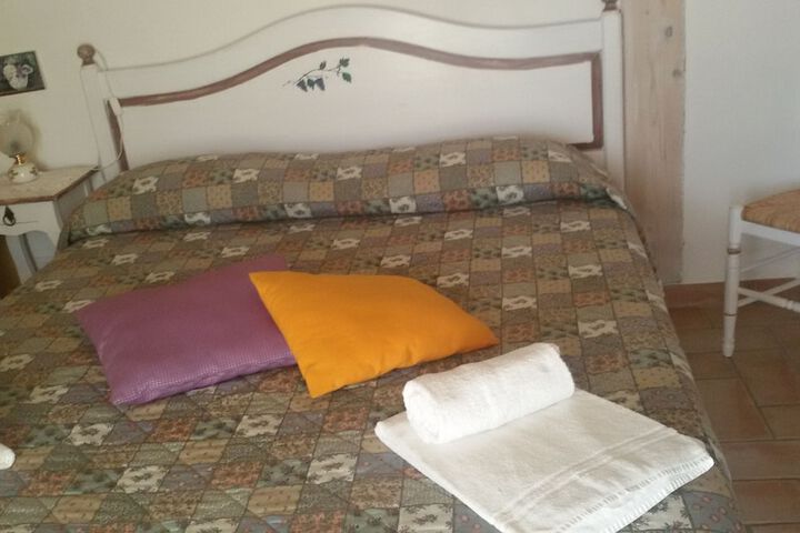 Room 3 of 16