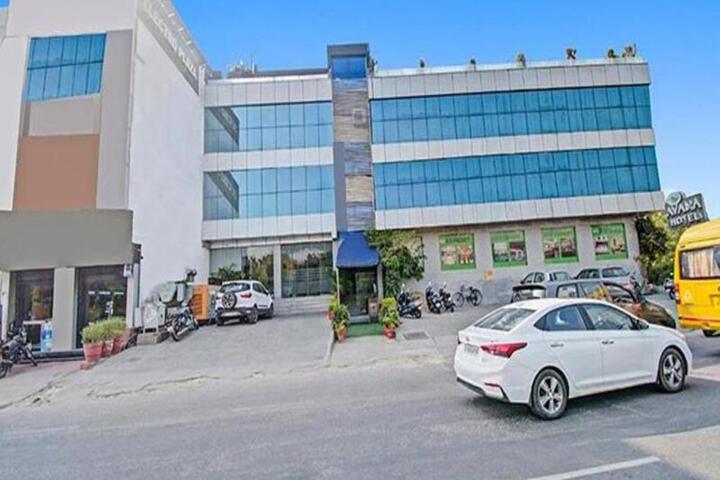 FabHotel Avana