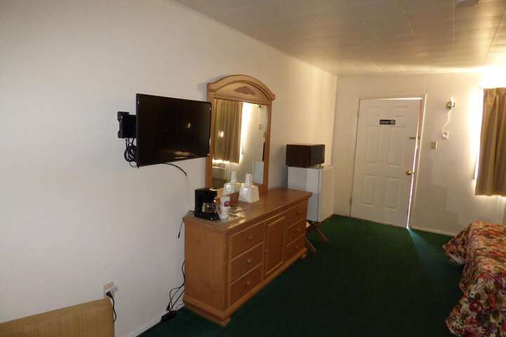 Room 10 of 35