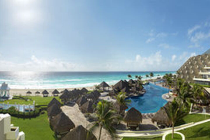 Exterior of Royal Service at Paradisus Cancun