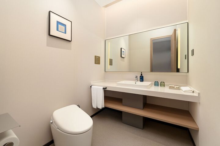 Room 8 of 46