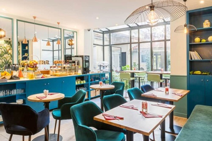 Breakfast area