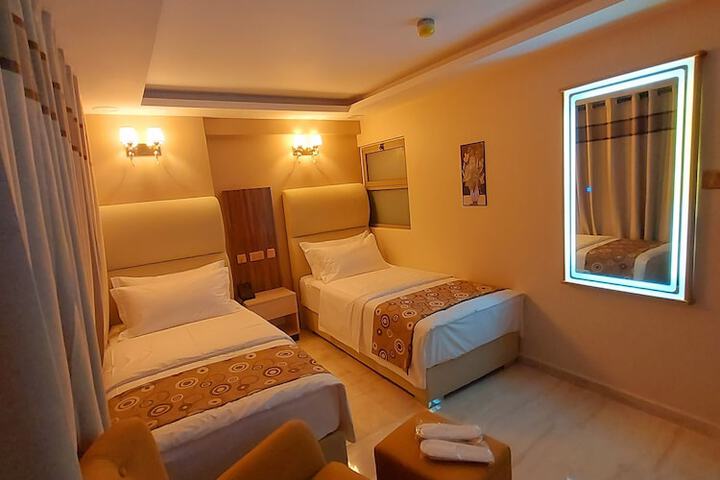 Room 6 of 55