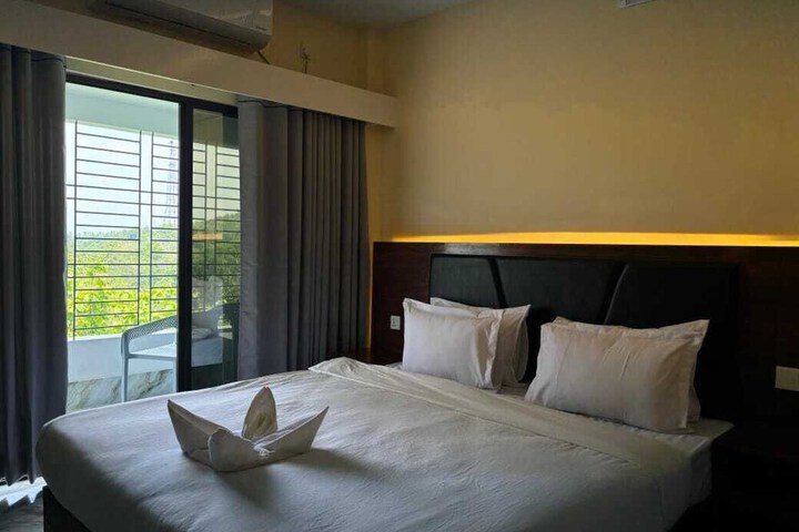 Room 50 of 82