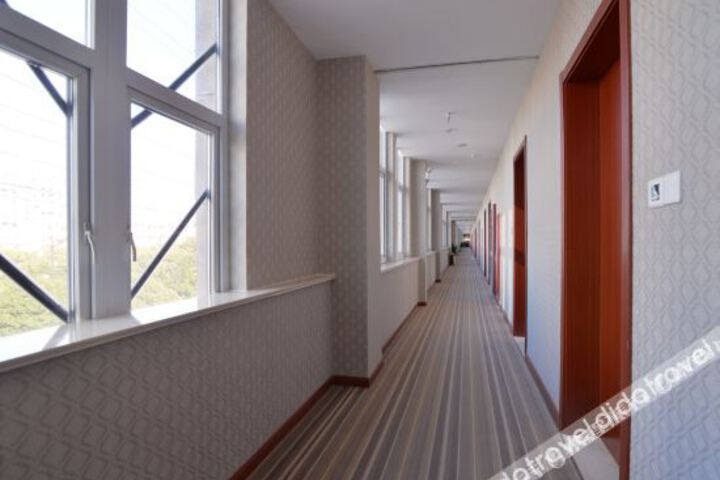 Hotel Interior 8 of 19
