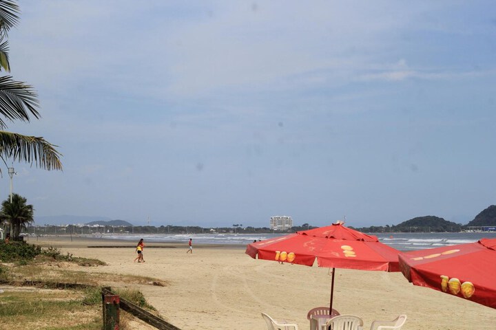 Beach 23 of 30