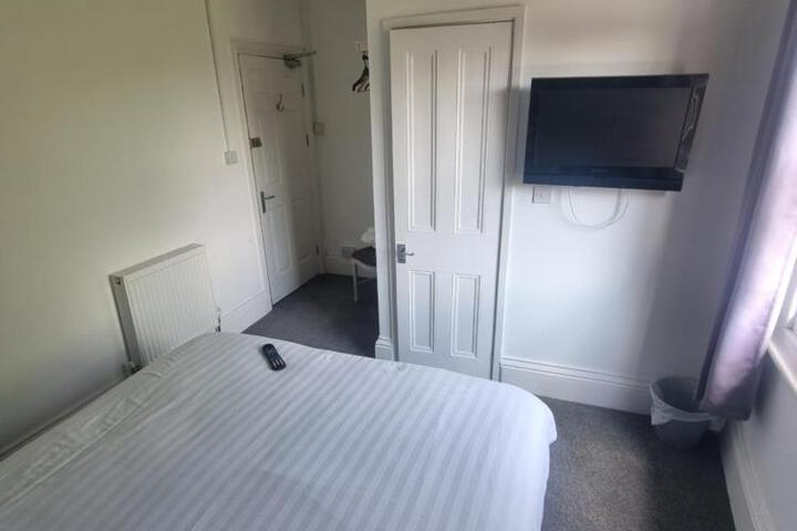 Hotel Entry