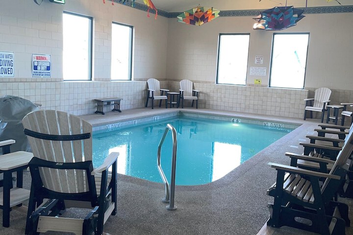 Pools & Facilities