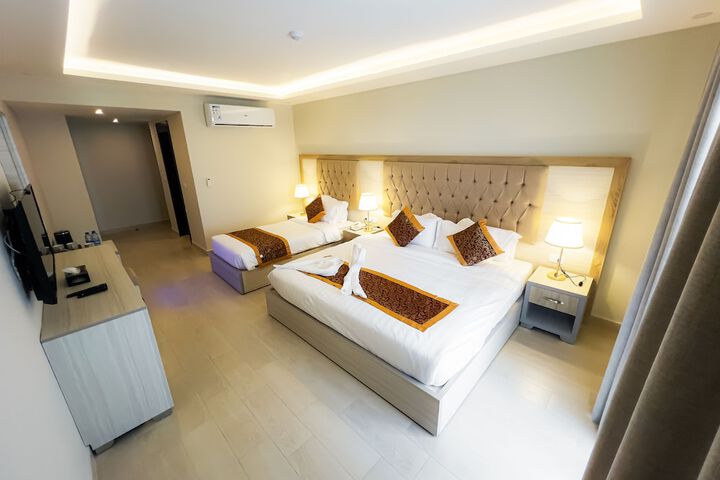 Room 90 of 235