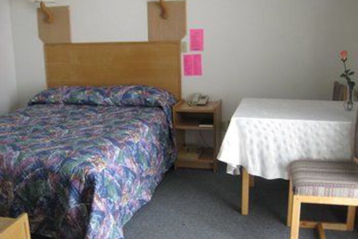 Room 15 of 42