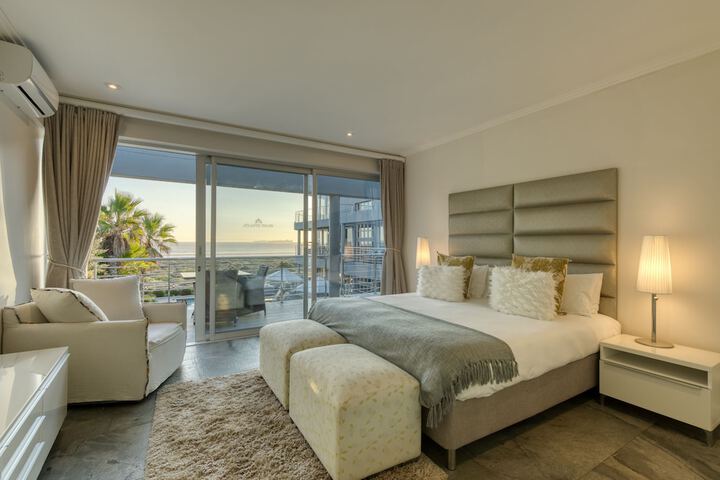 Room 28 of 146
