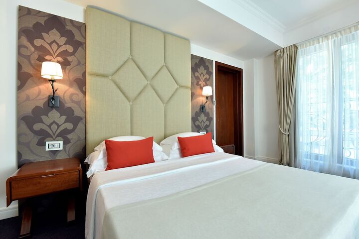 Room 19 of 61