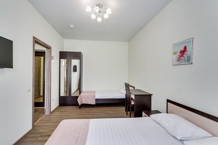 Room 6 of 72
