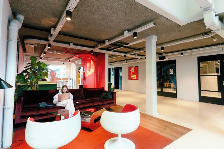Guest Lobby