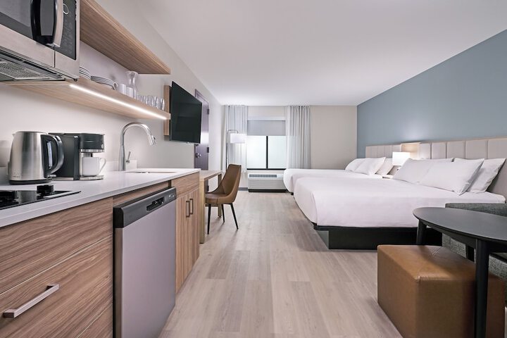 Room 5 of 14