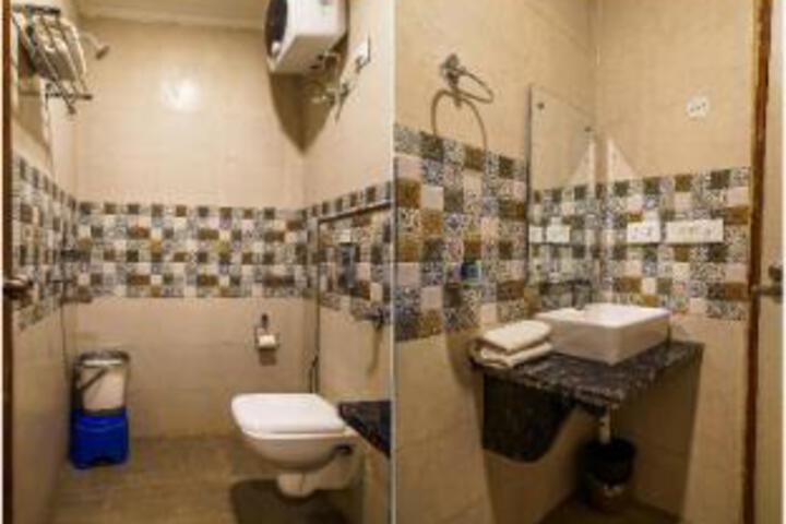 Room 5 of 53