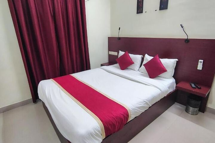 Room 2 of 27