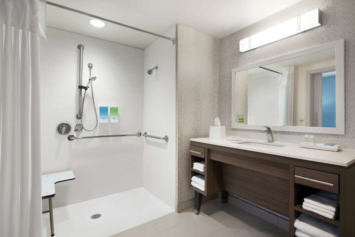Bathroom shower