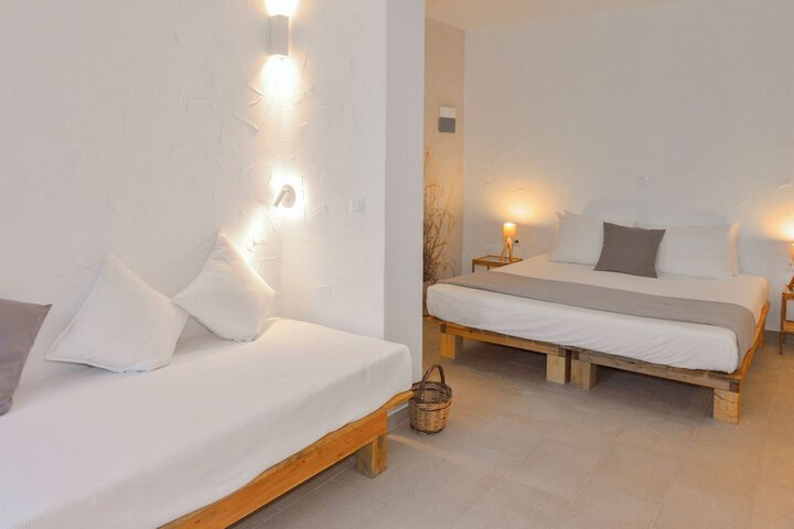 Room 12 of 49