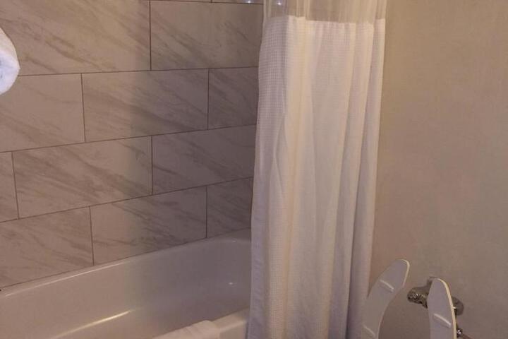 Double Room 2 Queen Beds (6 of 8)