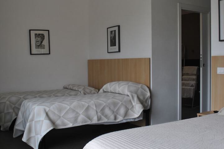 Room 40 of 86