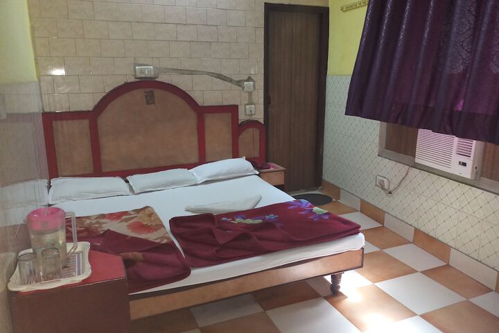 Room 7 of 7