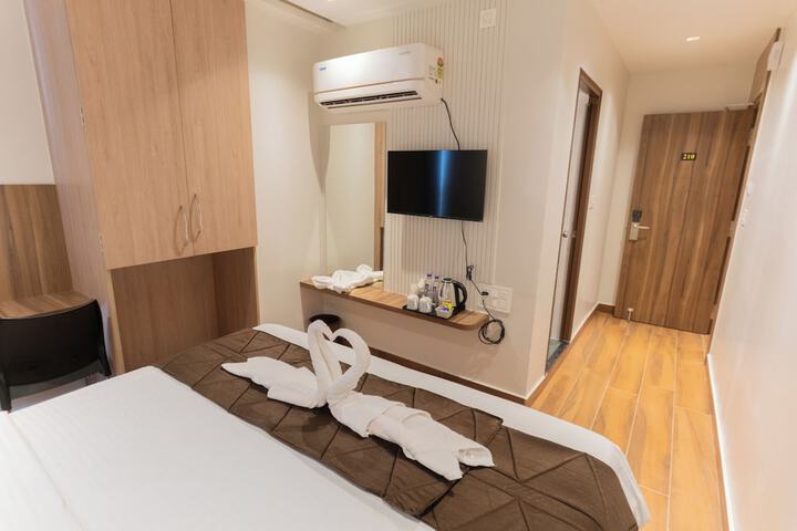 Room 14 of 21