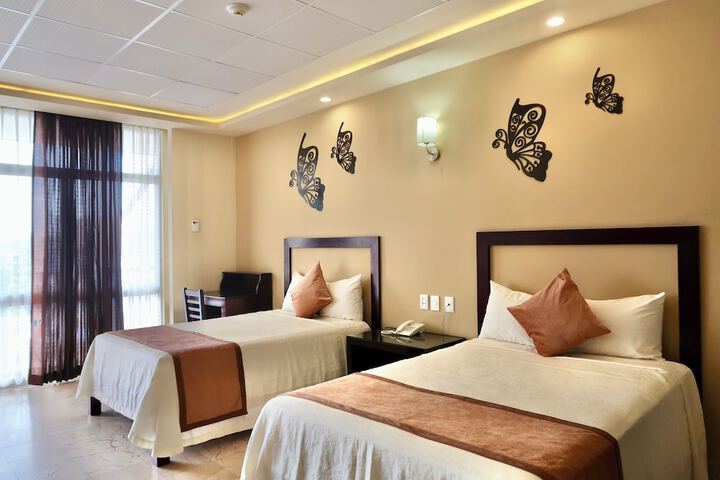 Room 15 of 80