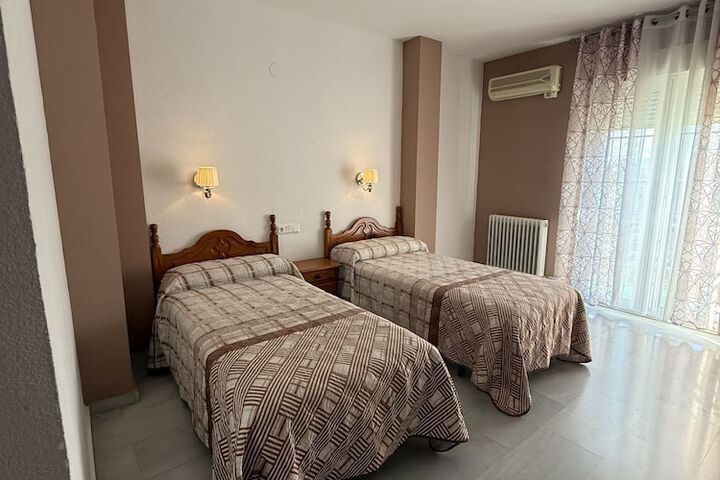 Room 45 of 127