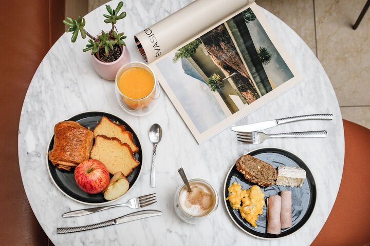 Breakfast meal
