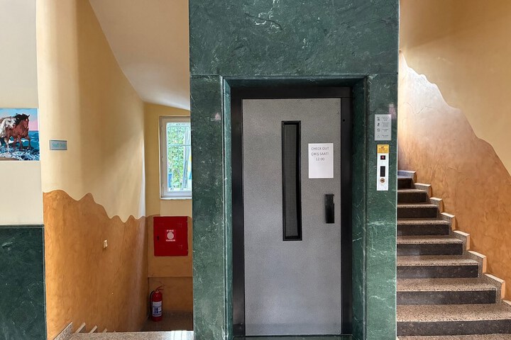 Elevator