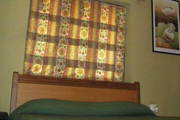 Room 3 of 63
