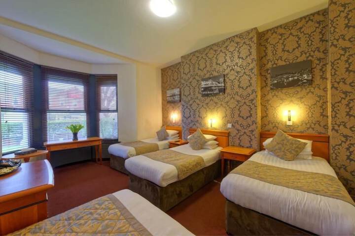 Room 2 of 12