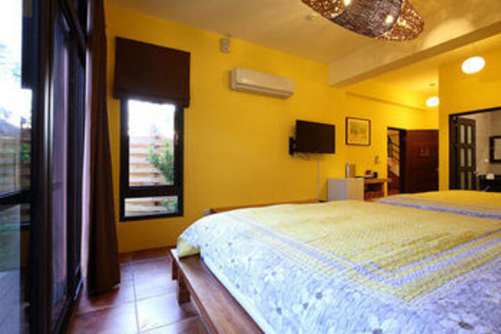 Room 40 of 53