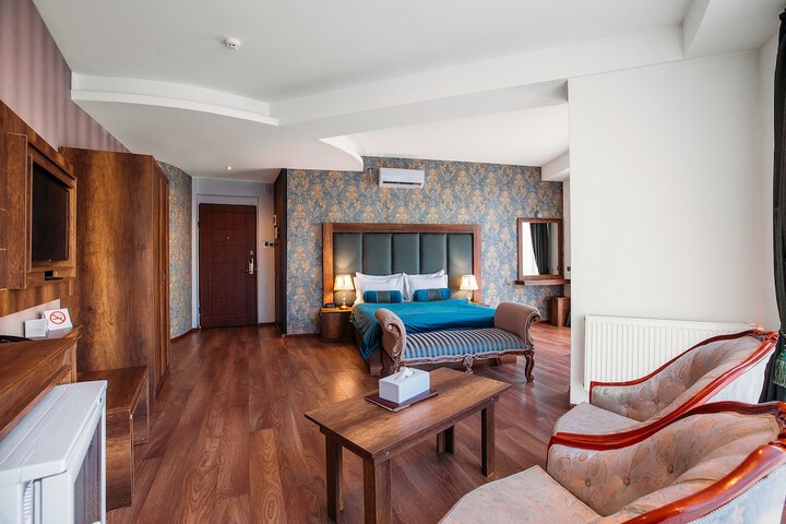 Room 21 of 64