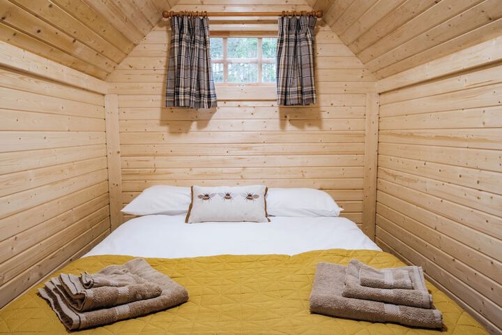 Room 3 of 32