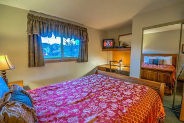 Room 46 of 168