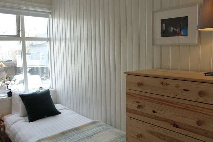 Room 28 of 41