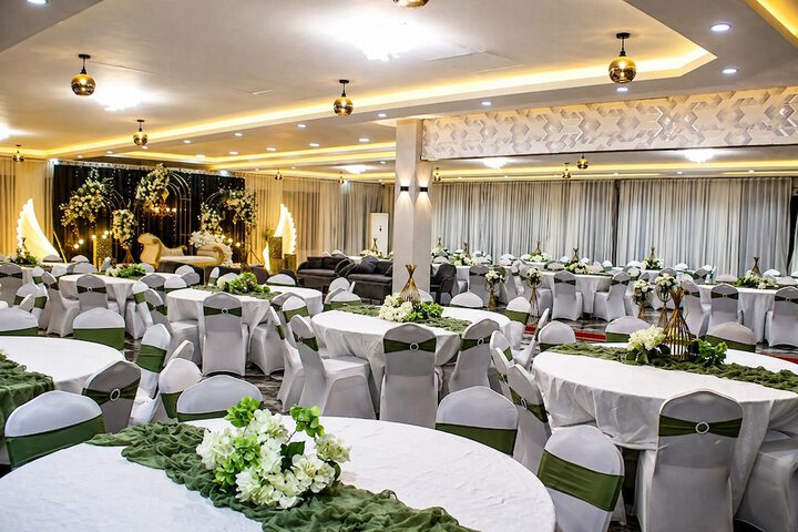 Ballroom/Hall 7 of 9